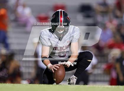 Thumbnail 1 in Lake Highlands @ Nimitz photogallery.