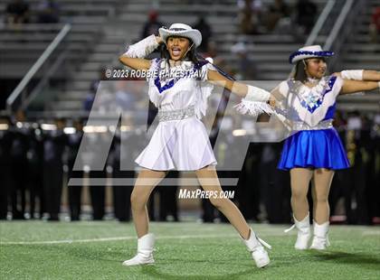 Thumbnail 2 in Lake Highlands @ Nimitz photogallery.