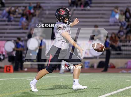 Thumbnail 1 in Lake Highlands @ Nimitz photogallery.