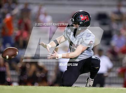 Thumbnail 3 in Lake Highlands @ Nimitz photogallery.