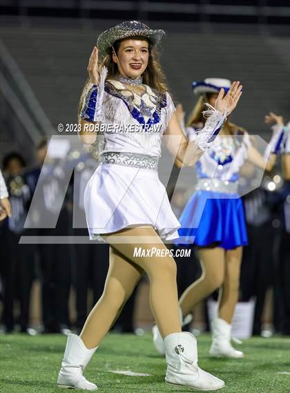 Thumbnail 1 in Lake Highlands @ Nimitz photogallery.