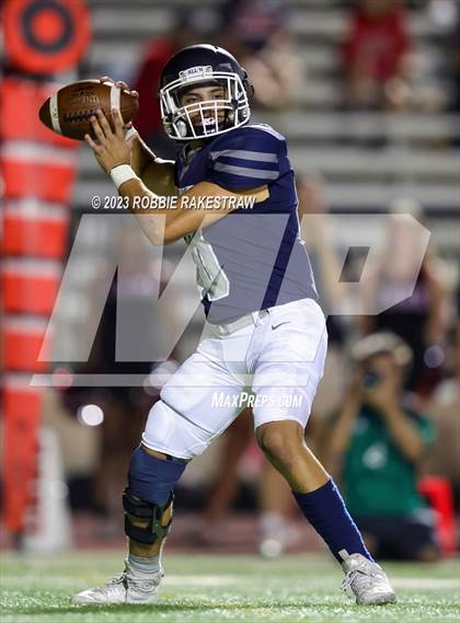 Thumbnail 3 in Lake Highlands @ Nimitz photogallery.