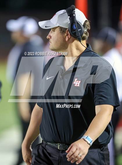 Thumbnail 1 in Lake Highlands @ Nimitz photogallery.