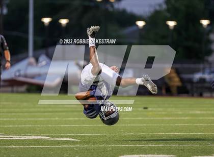 Thumbnail 1 in Lake Highlands @ Nimitz photogallery.