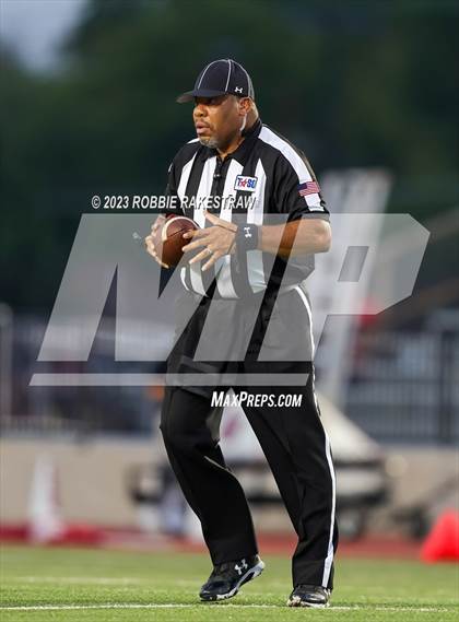 Thumbnail 2 in Lake Highlands @ Nimitz photogallery.