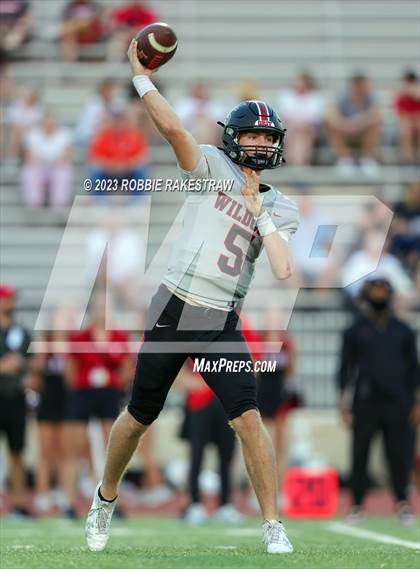 Thumbnail 1 in Lake Highlands @ Nimitz photogallery.