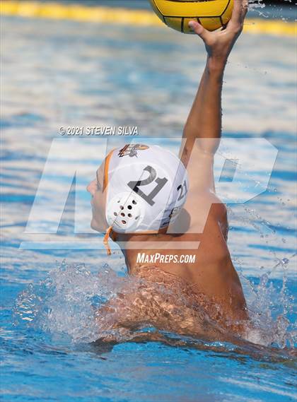 Thumbnail 2 in Canyon Hills (Serra) vs. Castle Park (15th Annual Draz Classic) photogallery.
