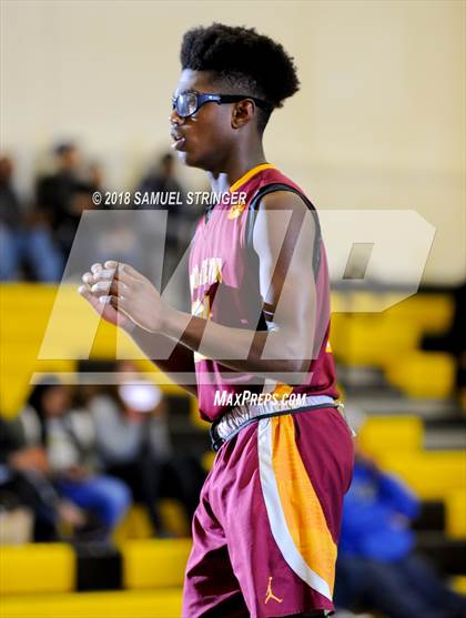 Thumbnail 3 in San Leandro vs. Menlo-Atherton (Chabot MLK Classic Showcase) photogallery.