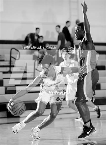 Thumbnail 3 in San Leandro vs. Menlo-Atherton (Chabot MLK Classic Showcase) photogallery.