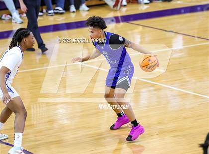 Thumbnail 1 in John Marshall vs Clayton (John Wall Holiday Invitational) photogallery.