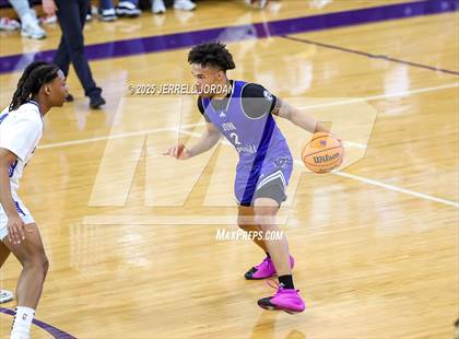 Thumbnail 3 in John Marshall vs Clayton (John Wall Holiday Invitational) photogallery.
