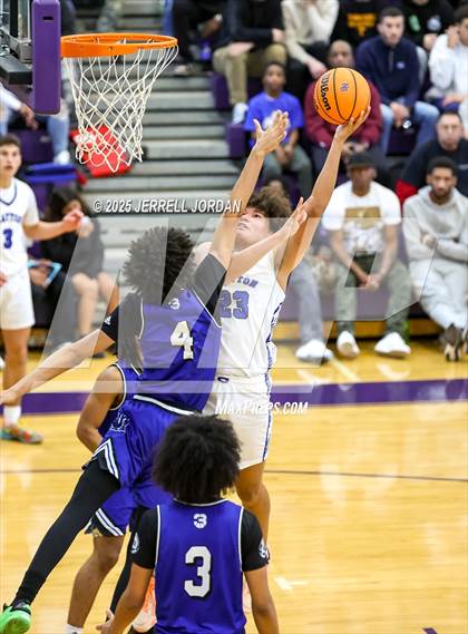 Thumbnail 3 in John Marshall vs Clayton (John Wall Holiday Invitational) photogallery.