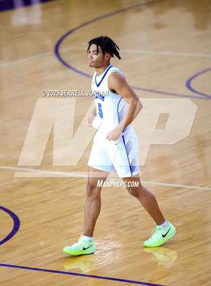 Thumbnail 1 in John Marshall vs Clayton (John Wall Holiday Invitational) photogallery.