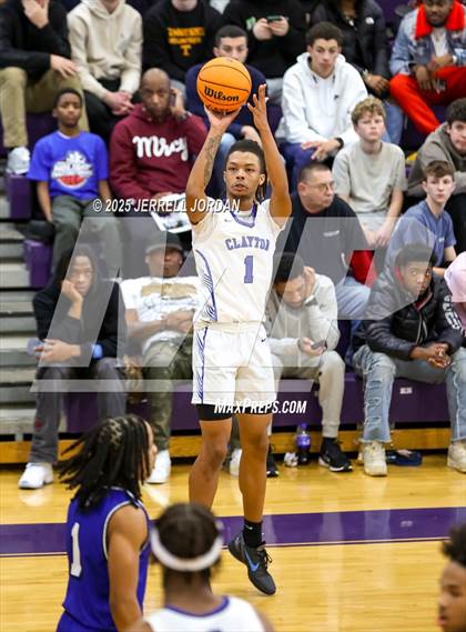 Thumbnail 2 in John Marshall vs Clayton (John Wall Holiday Invitational) photogallery.