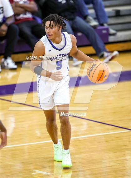 Thumbnail 2 in John Marshall vs Clayton (John Wall Holiday Invitational) photogallery.