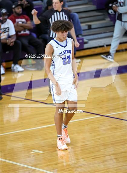 Thumbnail 2 in John Marshall vs Clayton (John Wall Holiday Invitational) photogallery.