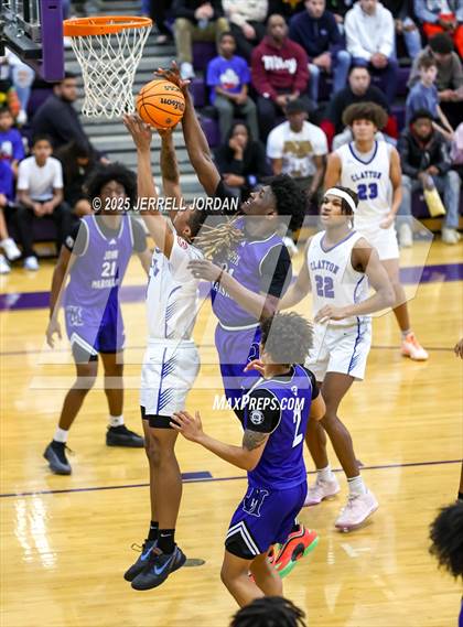 Thumbnail 3 in John Marshall vs Clayton (John Wall Holiday Invitational) photogallery.