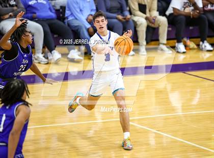 Thumbnail 2 in John Marshall vs Clayton (John Wall Holiday Invitational) photogallery.