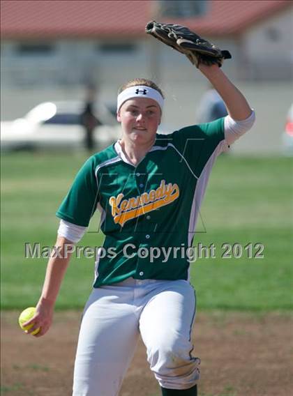 Thumbnail 1 in Kennedy @ Burbank photogallery.
