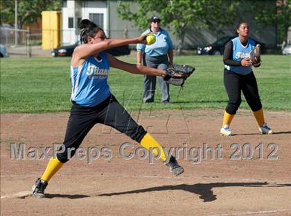 Thumbnail 3 in Kennedy @ Burbank photogallery.