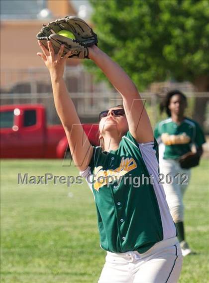 Thumbnail 3 in Kennedy @ Burbank photogallery.