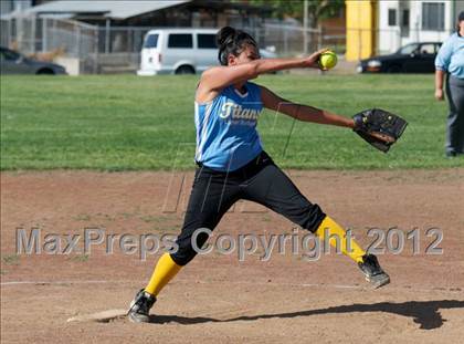 Thumbnail 3 in Kennedy @ Burbank photogallery.
