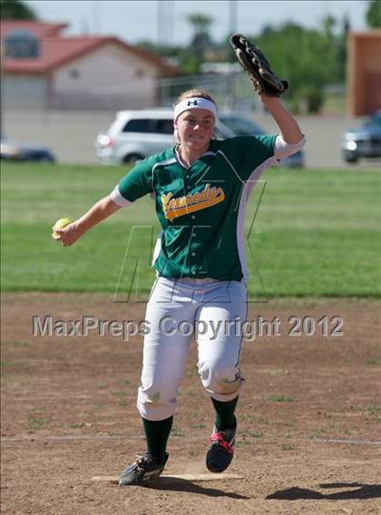 Thumbnail 3 in Kennedy @ Burbank photogallery.