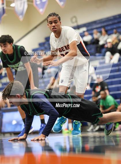 Thumbnail 2 in JV: Doherty @ Legend photogallery.