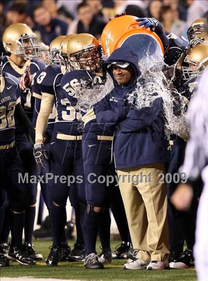 Thumbnail 2 in Canisius vs. St. Joseph's (Monsignor Martin AA Championship) photogallery.