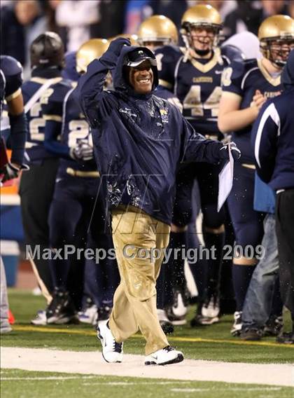 Thumbnail 1 in Canisius vs. St. Joseph's (Monsignor Martin AA Championship) photogallery.