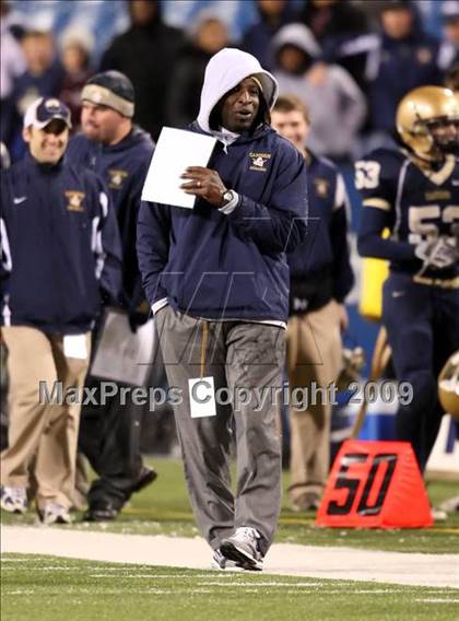 Thumbnail 3 in Canisius vs. St. Joseph's (Monsignor Martin AA Championship) photogallery.