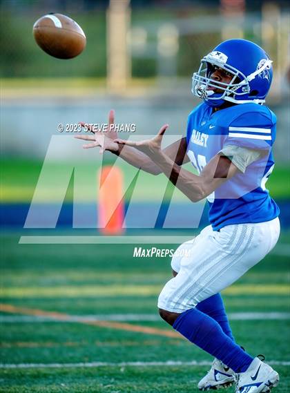Thumbnail 3 in Valley Christian @ Valley photogallery.