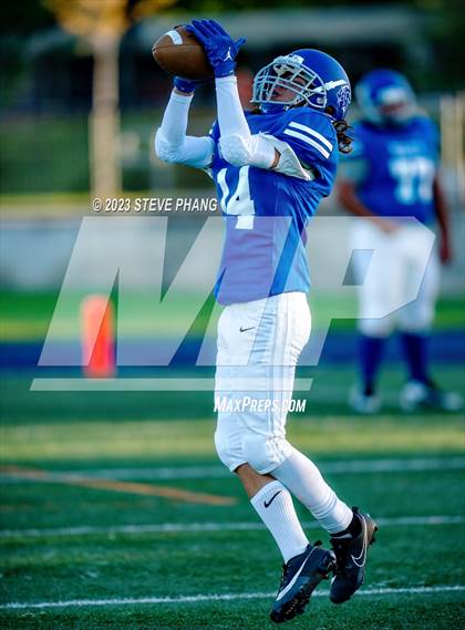 Thumbnail 3 in Valley Christian @ Valley photogallery.