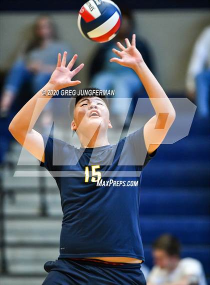 Thumbnail 2 in Bentley @ Marin Catholic photogallery.