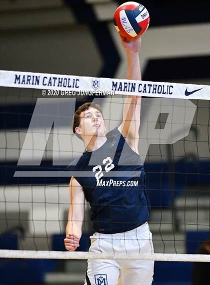 Thumbnail 1 in Bentley @ Marin Catholic photogallery.