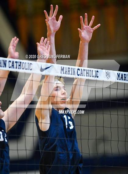 Thumbnail 1 in Bentley @ Marin Catholic photogallery.