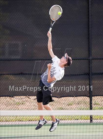 Thumbnail 3 in Shelbyville vs Pendleton Heights photogallery.