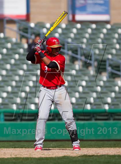 Thumbnail 3 in Orange Lutheran vs. St. Mary's photogallery.