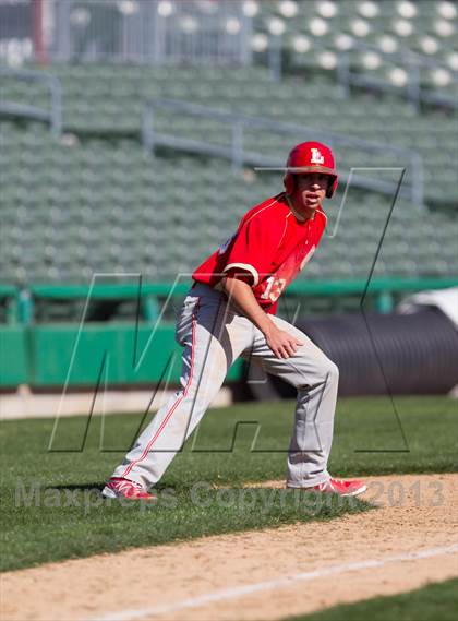 Thumbnail 3 in Orange Lutheran vs. St. Mary's photogallery.