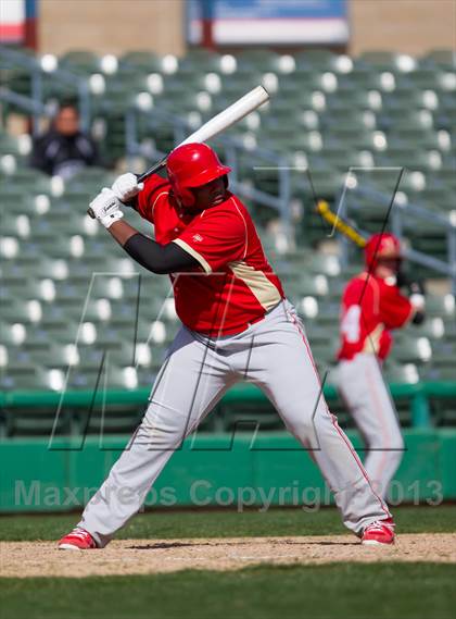 Thumbnail 2 in Orange Lutheran vs. St. Mary's photogallery.