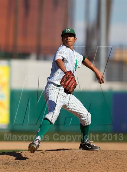 Thumbnail 1 in Orange Lutheran vs. St. Mary's photogallery.