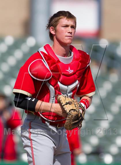 Thumbnail 3 in Orange Lutheran vs. St. Mary's photogallery.