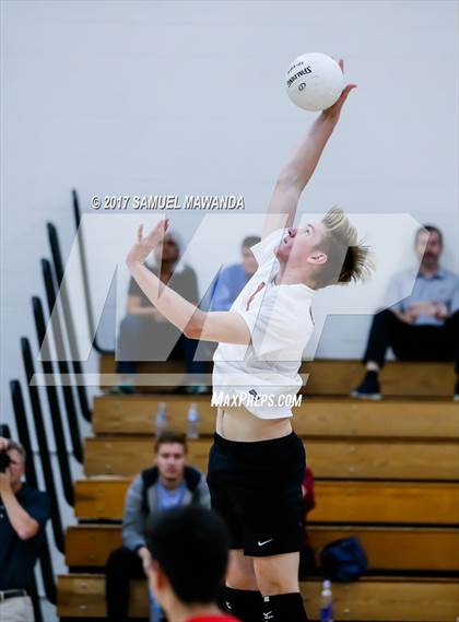 Thumbnail 3 in Notre Dame (SO) vs  Harvard-Westlake photogallery.