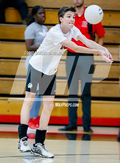 Thumbnail 3 in Notre Dame (SO) vs  Harvard-Westlake photogallery.