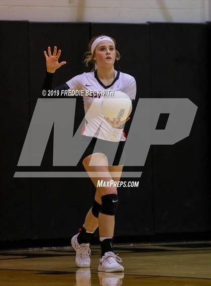 Thumbnail 3 in Collinsville vs. Trenton photogallery.