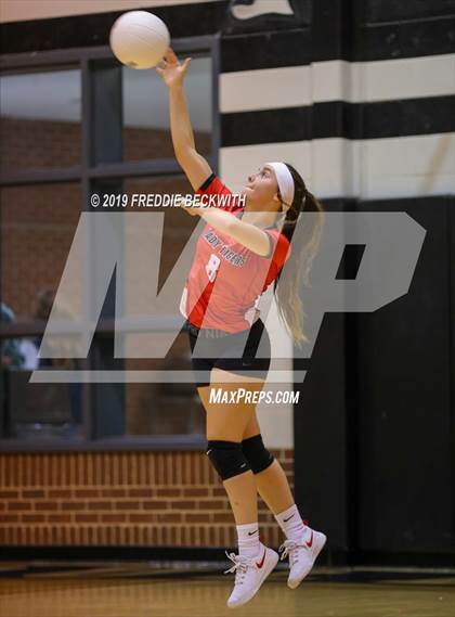 Thumbnail 2 in Collinsville vs. Trenton photogallery.