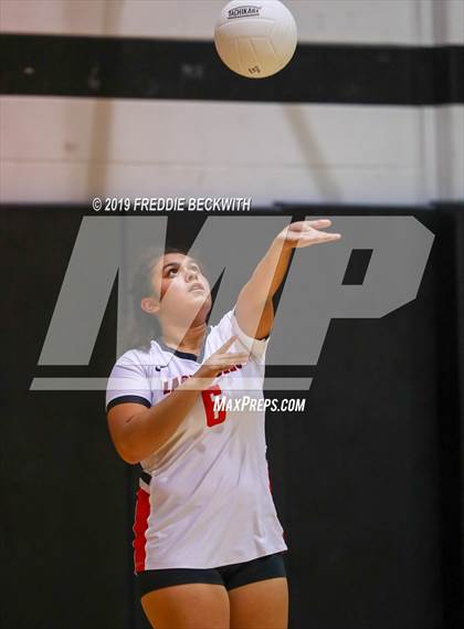 Thumbnail 3 in Collinsville vs. Trenton photogallery.
