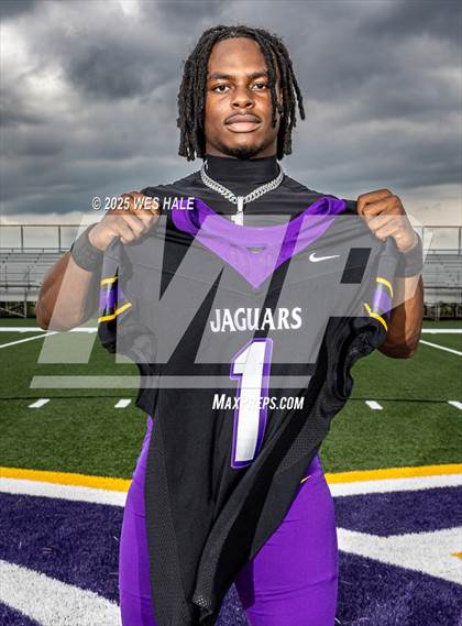 Thumbnail 1 in DeSoto Central (Team & Individual) photogallery.