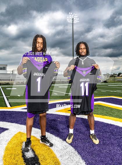 Thumbnail 3 in DeSoto Central (Team & Individual) photogallery.