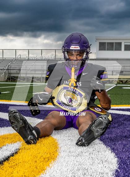 Thumbnail 1 in DeSoto Central (Team & Individual) photogallery.